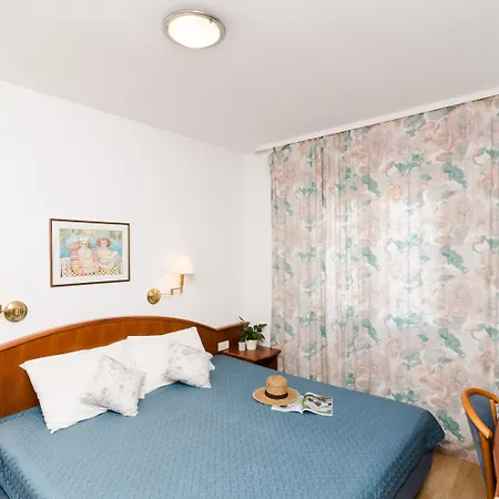 Apartment Pansion Arte Zvrko *