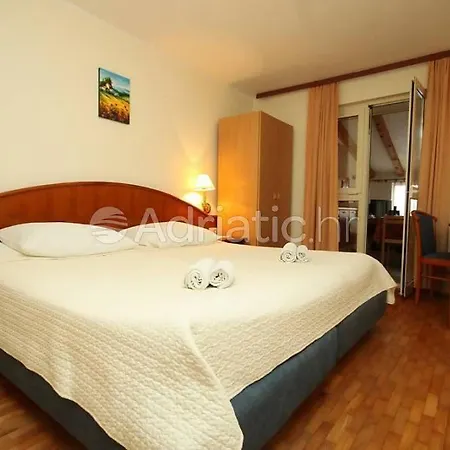 Apartment Pansion Arte Zvrko Zvekovica